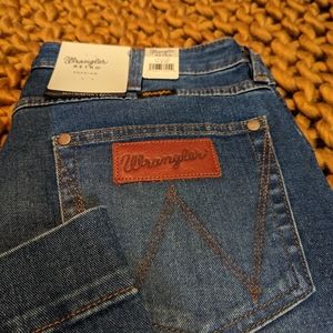 Wrangler retro 31x32